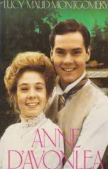 MONTGOMERY, Lucy Maud: Anne ...  la maison aux pignons verts (8 volumes) (Couverture rigide)